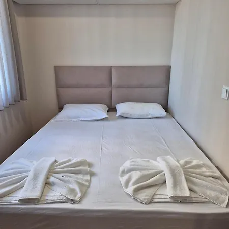 Marea Garden, - With Pool By Flat Mаnager Apartmán