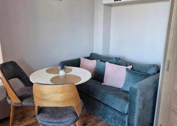 아파트 Marea Garden, - With Pool By Flat Mаnager 라브다