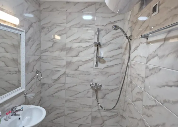 Marea Garden, - With Pool By Flat Mаnager 라브다