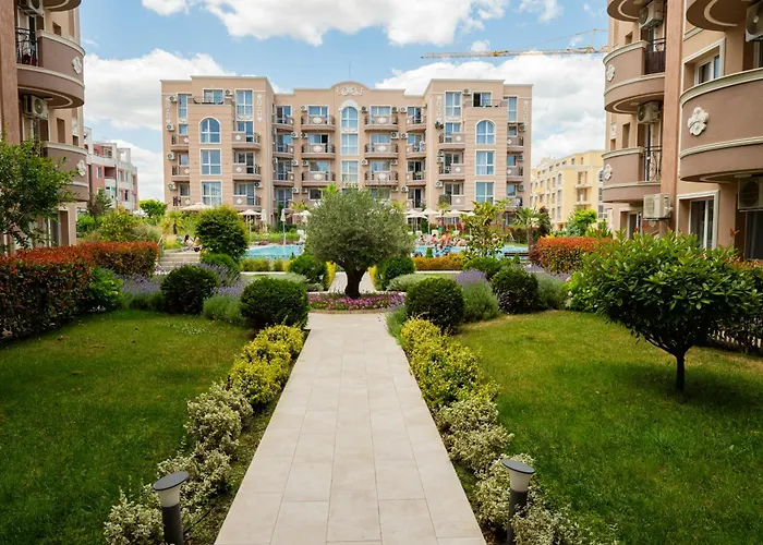 Marea Garden, - With Pool By Flat Mаnager 아파트